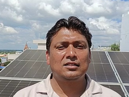 ‘प्रधानमंत्री सूर्य घर योजना’ के तहत महीने का बिजली बिल जीरो लाभार्थी ‘प्रधानमंत्री सूर्य घर योजना’ के तहत महीने का बिजली बिल जीरो लाभार्थी