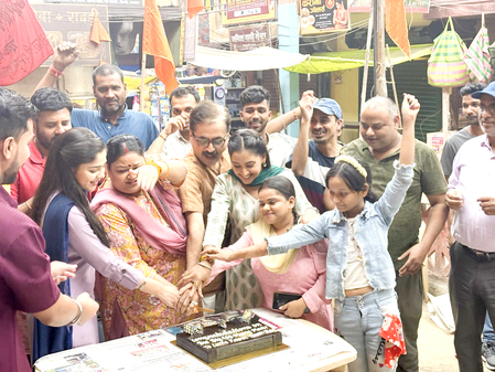 सीरियल तुम से तुम तक के 100 एपिसोड पूरे, मनाया गया जश्न सीरियल तुम से तुम तक के 100 एपिसोड पूरे, मनाया गया जश्न