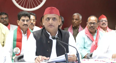 एनकाउंटर के नाम पर जनता को डराया जा रहा है अखिलेश यादव एनकाउंटर के नाम पर जनता को डराया जा रहा है अखिलेश यादव