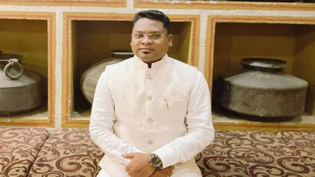 झारखंड घाटशिला उपचुनाव में झामुमो ने दिवंगत मंत्री रामदास सोरेन के बेटे सोमेश को बनाया प्रत्याशी झारखंड घाटशिला उपचुनाव में झामुमो ने दिवंगत मंत्री रामदास सोरेन के बेटे सोमेश को बनाया प्रत्याशी
