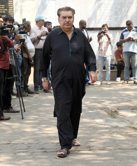 रजा मुराद ने सोशल मीडिया पर शेयर की 'बंद दरवाजा' की डरावनी कहानी
