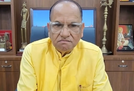 'वोट चोरी' पंडित नेहरू और इंदिरा गांधी ने की थी : सीपी सिंह