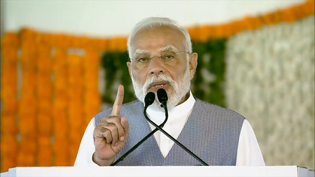 आंध्र प्रदेश कुरनूल में पीएम मोदी बोले- 21वीं सदी 140 करोड़ हिंदुस्तानियों की होगी आंध्र प्रदेश कुरनूल में पीएम मोदी बोले- 21वीं सदी 140 करोड़ हिंदुस्तानियों की होगी
