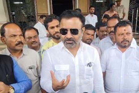 कर्नाटक सुधा मूर्ति के सर्वेक्षण से इनकार पर संतोष लाड ने कहा, फैसले का सम्मान करना चाहिए कर्नाटक सुधा मूर्ति के सर्वेक्षण से इनकार पर संतोष लाड ने कहा, फैसले का सम्मान करना चाहिए
