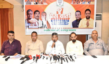 झारखंड भाजपा के कार्यकारी अध्यक्ष ने हेमंत सरकार पर पिछड़ा वर्ग से विश्वासघात करने का लगाया आरोप झारखंड भाजपा के कार्यकारी अध्यक्ष ने हेमंत सरकार पर पिछड़ा वर्ग से विश्वासघात करने का लगाया आरोप