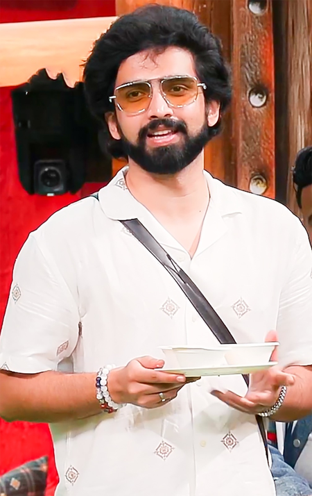 Bigg Boss 19: Amaal Mallik says nobody would cast Farrhana Bhatt even in a “C-grade movie”, calls her mother “B-grade” Bigg Boss 19: Amaal Mallik says nobody would cast Farrhana Bhatt even in a “C-grade movie”, calls her mother “B-grade”
