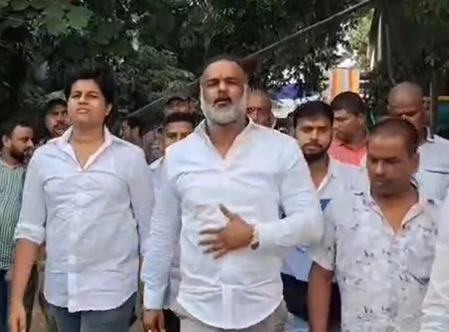 जेडीयू का एक और विधायक बागी, बरबीघा से सुदर्शन कुमार ने निर्दलीय दाखिल किया नामांकन जेडीयू का एक और विधायक बागी, बरबीघा से सुदर्शन कुमार ने निर्दलीय दाखिल किया नामांकन