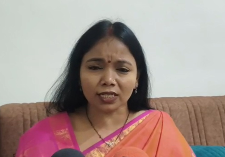 बिहार चुनावः भाजपा के सिंबल पर मोहनिया से चुनाव लड़ेंगी संगीता कुमारी, शीर्ष नेतृत्व को दिया धन्यवाद बिहार चुनावः भाजपा के सिंबल पर मोहनिया से चुनाव लड़ेंगी संगीता कुमारी, शीर्ष नेतृत्व को दिया धन्यवाद