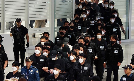 Cambodia deports 64 South Korean online scam suspects Cambodia deports 64 South Korean online scam suspects