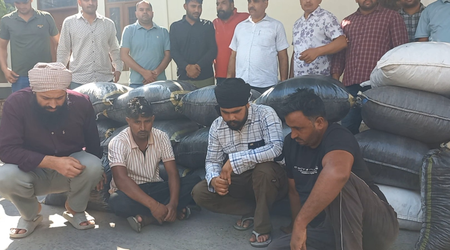 हरियाणा: दो लग्जरी कारों में 305 किलो डोडा पोस्त बरामद, चार गिरफ्तार