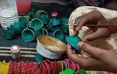 मध्य प्रदेश के बाजारों में धनतेरस पर दिखा स्वदेशी का जोर मध्य प्रदेश के बाजारों में धनतेरस पर दिखा स्वदेशी का जोर