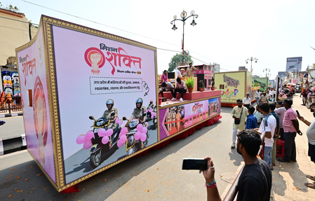 मुख्यमंत्री योगी के नेतृत्व में हर बार हम अपना ही रिकॉर्ड तोड़कर नए कीर्तिमान स्थापित कर रहे हैं: पर्यटन मंत्री