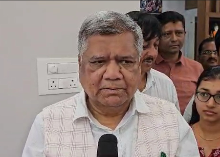 लोगों में भ्रम पैदा कर रहे प्रियांक खड़गे और सिद्धारमैया जगदीश शेट्टार लोगों में भ्रम पैदा कर रहे प्रियांक खड़गे और सिद्धारमैया जगदीश शेट्टार