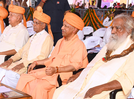 अयोध्या में बोले संत, सीएम योगी ने विक्रमादित्य की परंपरा को किया पुनर्जीवित, त्रेता युग फिर लौटा अयोध्या में बोले संत, सीएम योगी ने विक्रमादित्य की परंपरा को किया पुनर्जीवित, त्रेता युग फिर लौटा