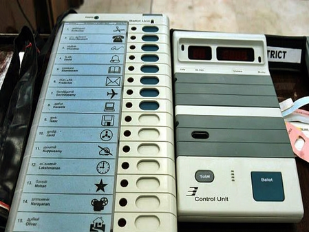 बिहार विधानसभा चुनाव: पहले चरण के लिए मैदान में उतरे 1,314 उम्मीदवार, 61 ने वापस लिया नामांकन