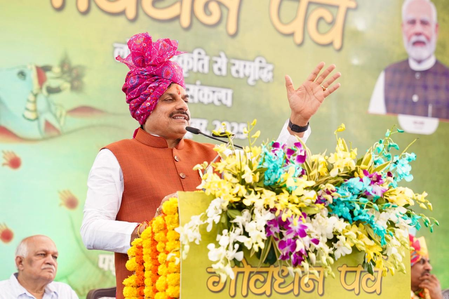 मोहन यादव ने गोवर्धन पूजा में लिया हिस्सा, कहा- गौ-संरक्षण के लिए सरकार प्रतिबद्ध मोहन यादव ने गोवर्धन पूजा में लिया हिस्सा, कहा- गौ-संरक्षण के लिए सरकार प्रतिबद्ध