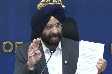प्रदूषण के मुद्दे पर मनजिंदर सिरसा का आप पर निशाना, कहा- केजरीवाल ने दिल्ली को 27 साल पीछे धकेला प्रदूषण के मुद्दे पर मनजिंदर सिरसा का आप पर निशाना, कहा- केजरीवाल ने दिल्ली को 27 साल पीछे धकेला