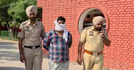 पंजाब मोगा पुलिस ने 500 ग्राम हेरोइन के साथ स्कूटी सवार को किया गिरफ्तार पंजाब मोगा पुलिस ने 500 ग्राम हेरोइन के साथ स्कूटी सवार को किया गिरफ्तार