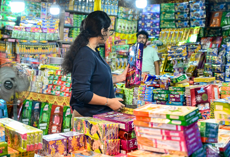 Delhi witnesses bumper firecracker sales ahead of Diwali; sales estimated to be Rs 500 crore