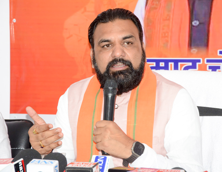 राहुल गांधी की ‘जलेबी राजनीति’ पर सम्राट चौधरी का तंज, भाजपा नेताओं ने विपक्ष पर साधा निशाना राहुल गांधी की ‘जलेबी राजनीति’ पर सम्राट चौधरी का तंज, भाजपा नेताओं ने विपक्ष पर साधा निशाना