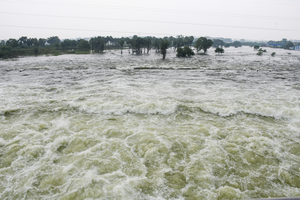Flood alert issued as discharge from TN's Chembarambakkam, Poondi dams increases