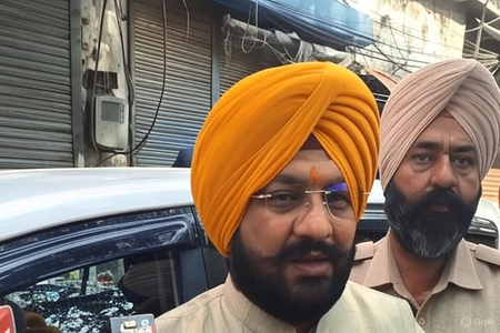 भगवान विश्वकर्मा सभी कारीगरों और श्रमिकों के प्रेरणास्रोत तरुणप्रीत सिंह सोंद भगवान विश्वकर्मा सभी कारीगरों और श्रमिकों के प्रेरणास्रोत तरुणप्रीत सिंह सोंद