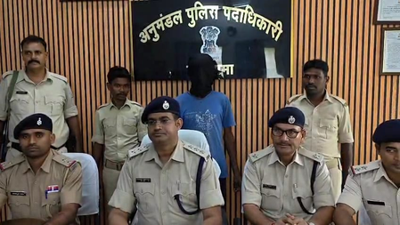 गोड्डा पुलिस ने 24 घंटे के अंदर बुजुर्ग महिला हत्याकांड का किया खुलासा, दामाद गिरफ्तार गोड्डा पुलिस ने 24 घंटे के अंदर बुजुर्ग महिला हत्याकांड का किया खुलासा, दामाद गिरफ्तार