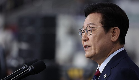 South Korea: Lee to visit Kuala Lumpur to attend ASEAN summit on Oct 26-27 South Korea: Lee to visit Kuala Lumpur to attend ASEAN summit on Oct 26-27