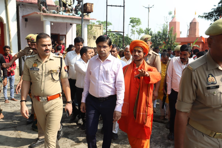 उत्तर प्रदेश  संभल में शुरू हुई पौराणिक 24 कोसी परिक्रमा उत्तर प्रदेश  संभल में शुरू हुई पौराणिक 24 कोसी परिक्रमा