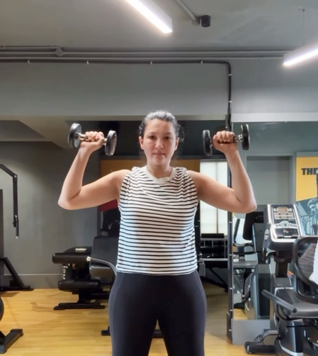Gauahar Khan hits the gym to shed pregnancy weight, saying, “Be your own champion.” Gauahar Khan hits the gym to shed pregnancy weight, saying, “Be your own champion.”