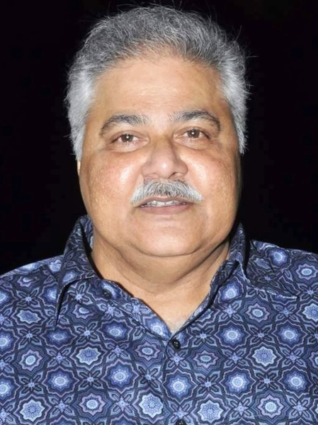 जब शाहरुख खान को हंसता देख आग बबूला हो गए थे सतीश शाह, डायरेक्टर फराह खान से की थी शिकायत जब शाहरुख खान को हंसता देख आग बबूला हो गए थे सतीश शाह, डायरेक्टर फराह खान से की थी शिकायत
