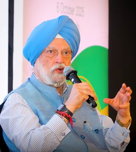 भारत की एनर्जी ट्रांजिशन की यात्रा किसानों की समृद्धि का मार्ग बन रही  हरदीप सिंह पुरी भारत की एनर्जी ट्रांजिशन की यात्रा किसानों की समृद्धि का मार्ग बन रही  हरदीप सिंह पुरी