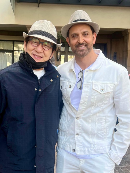 Hrithik Roshan meets Jackie Chan: My broken bones look up to your broken bones Hrithik Roshan meets Jackie Chan: My broken bones look up to your broken bones