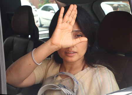 सपा सांसद डिंपल यादव ने एसआईआर पर उठाया सवाल, लोकतांत्रिक व्यवस्था पर बताई चोट सपा सांसद डिंपल यादव ने एसआईआर पर उठाया सवाल, लोकतांत्रिक व्यवस्था पर बताई चोट