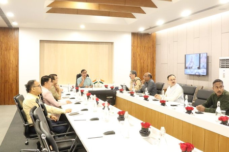 वीर लचित सेना की गिरफ्तारियों के बाद असम के मुख्यमंत्री ने कानून-व्यवस्था की समीक्षा की वीर लचित सेना की गिरफ्तारियों के बाद असम के मुख्यमंत्री ने कानून-व्यवस्था की समीक्षा की