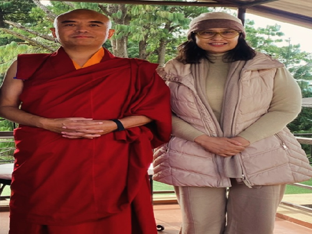 मनीषा कोइराला ने तिब्बती बौद्ध शिक्षक से जाना मृत्यु और पुनर्जन्म के बीच का रहस्य, शेयर किया अनुभव मनीषा कोइराला ने तिब्बती बौद्ध शिक्षक से जाना मृत्यु और पुनर्जन्म के बीच का रहस्य, शेयर किया अनुभव