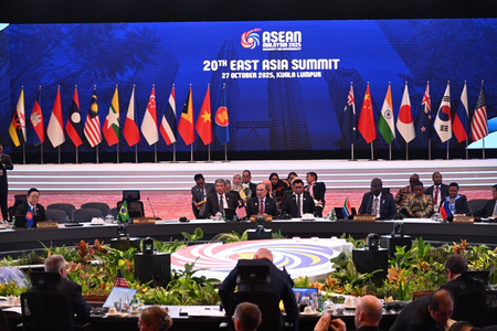 Kuala Lumpur Declaration adopted at 20th East Asia Summit, reaffirms commitment to peace, stability Kuala Lumpur Declaration adopted at 20th East Asia Summit, reaffirms commitment to peace, stability