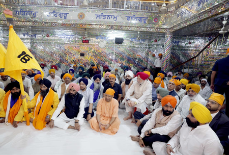 CM Yogi welcomes Guru Charan Yatra, says Sikh gurus' contribution in India's heritage unforgettable  