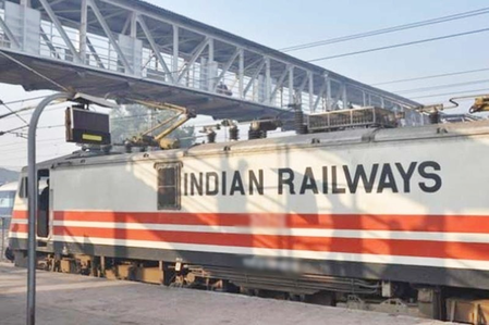 चक्रवात मोंथा  दक्षिण रेलवे ने कई ट्रेनों की टाइमिंग बदली, यात्रियों को किया अलर्ट चक्रवात मोंथा  दक्षिण रेलवे ने कई ट्रेनों की टाइमिंग बदली, यात्रियों को किया अलर्ट
