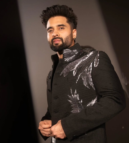 Jackky Bhagnani wishes sister Deepshikha on b’day: You’ve fought my battles as if they were your own Jackky Bhagnani wishes sister Deepshikha on b’day: You’ve fought my battles as if they were your own