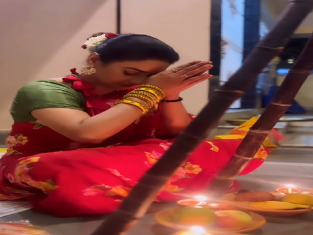 भोजपुरी क्वीन रति पांडे ने मनाया छठ महापर्व, शेयर की खास वीडियो भोजपुरी क्वीन रति पांडे ने मनाया छठ महापर्व, शेयर की खास वीडियो