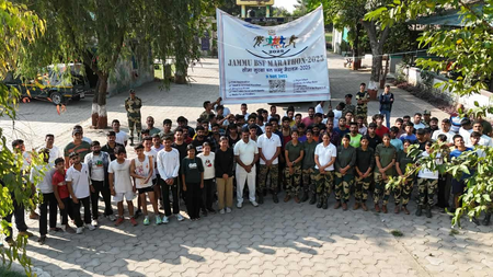 जम्मू-कश्मीर में बीएसएफ की फिटनेस पहल, सुंदरबनी में आयोजित प्रोमो रन में स्थानीय लोगों ने लिया हिस्सा जम्मू-कश्मीर में बीएसएफ की फिटनेस पहल, सुंदरबनी में आयोजित प्रोमो रन में स्थानीय लोगों ने लिया हिस्सा