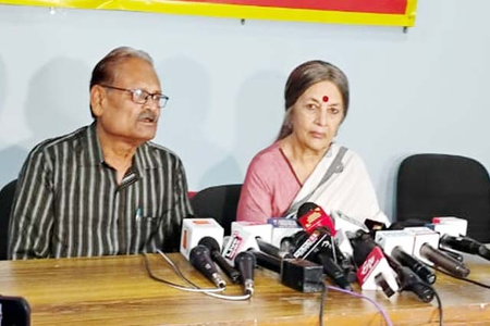 चाईबासा थैलेसीमिया पीड़ित बच्चों को एचआईवी संक्रमित रक्त चढ़ाने की जिम्मेदारी लें झारखंड के स्वास्थ्य मंत्री वृंदा करात चाईबासा थैलेसीमिया पीड़ित बच्चों को एचआईवी संक्रमित रक्त चढ़ाने की जिम्मेदारी लें झारखंड के स्वास्थ्य मंत्री वृंदा करात