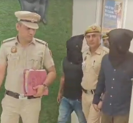 दिल्ली समेत कई राज्यों में साइबर धोखाधड़ी के आरोप में दो गिरफ्तार, बाबा किस्मतवाले टेलीग्राम चैनल बना रखा था