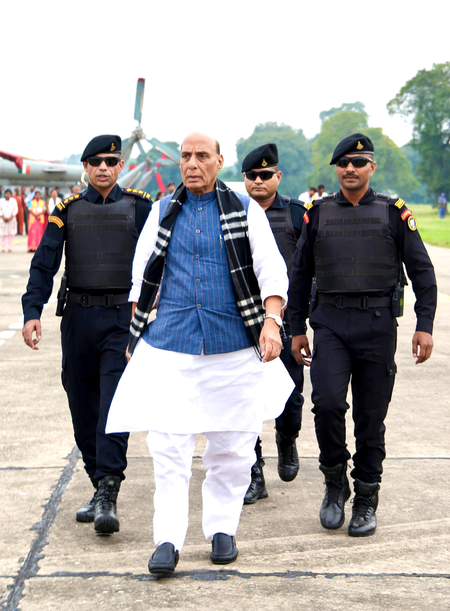 रक्षा मंत्री राजनाथ सिंह मलेशिया के लिए होंगे रवाना, एक नवंबर को 12वीं आसियान रक्षा मंत्री बैठक में लेंगे हिस्सा रक्षा मंत्री राजनाथ सिंह मलेशिया के लिए होंगे रवाना, एक नवंबर को 12वीं आसियान रक्षा मंत्री बैठक में लेंगे हिस्सा