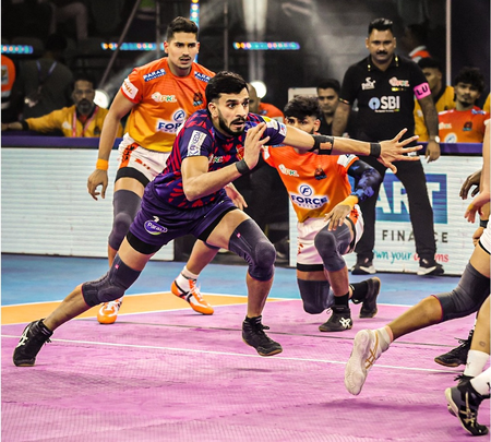 पीकेएल  दूसरे खिताब पर दबंग दिल्ली की नजरें, फाइनल में पुणेरी पल्टन से सामना पीकेएल  दूसरे खिताब पर दबंग दिल्ली की नजरें, फाइनल में पुणेरी पल्टन से सामना