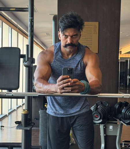 अभिनेता आर्या ने शुरू की पा रंजीत की वेट्टुवम के क्लाइमेक्स की शूटिंग