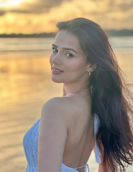 वसुधा में मेरा किरदार लाएगा दिलचस्प मोड़, देव और वासु के रिश्ते को करेगा मजबूत  निशि सक्सेना वसुधा में मेरा किरदार लाएगा दिलचस्प मोड़, देव और वासु के रिश्ते को करेगा मजबूत  निशि सक्सेना