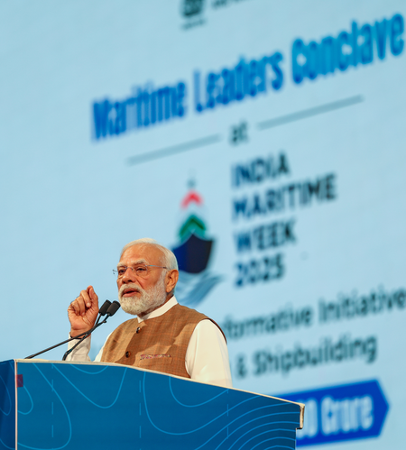 हमारे पास ब्लू इकोनॉमी ग्रोथ के लिए एक एंबिशियस विजन  पीएम मोदी