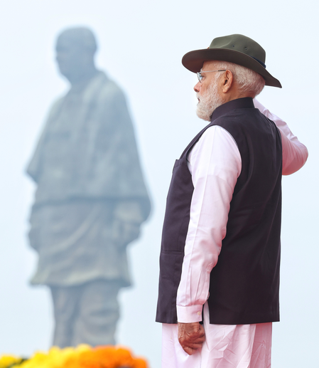 भारत की एकता के शिल्पकार सरदार पटेल, पीएम मोदी के शब्दों में लौह पुरुष की गाथा भारत की एकता के शिल्पकार सरदार पटेल, पीएम मोदी के शब्दों में लौह पुरुष की गाथा